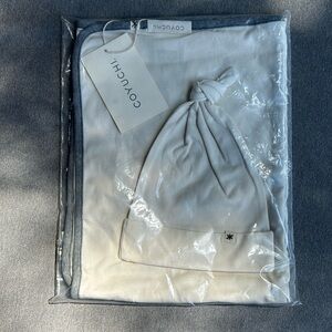 Coyuchi Baby Blanket and Beanie set